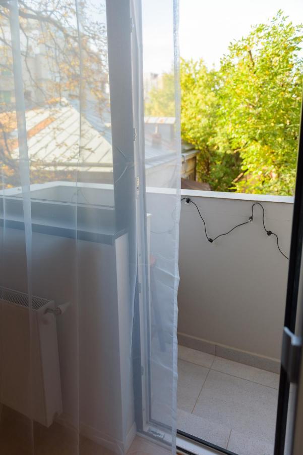Sunny Studio - Top Location - Green View Balcony 布加勒斯特 外观 照片